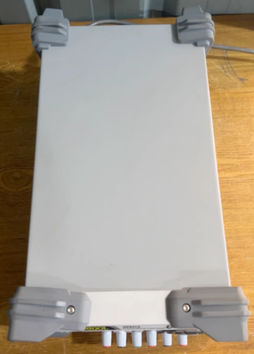 1 adet Rigol DP831A Üçlü Çıkış - Linear Dc Power Supply Triple Output incelemesi ve fiyatı